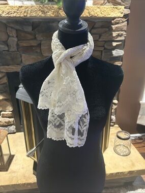 Delicate Ivory Lace Scarf - Classic Women's Wrap